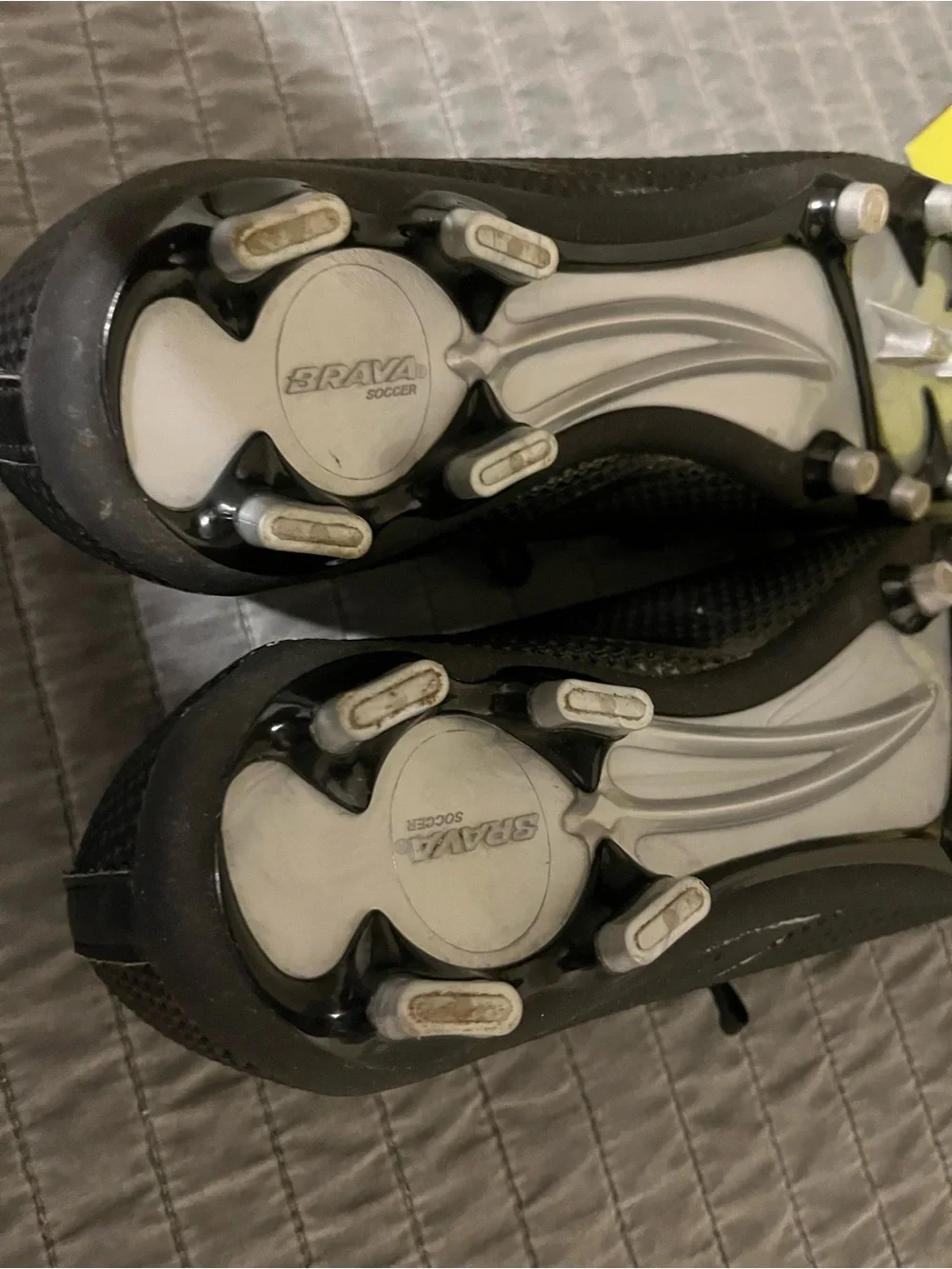 BRAVA Soccer Adult Super Goal Cleats - Picture 5 of 13